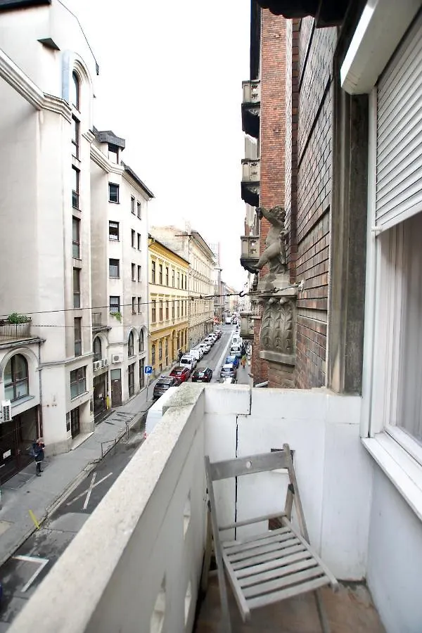 Standard Apartment By Hi5 - Dessewffy 2 Bedroom Budapest